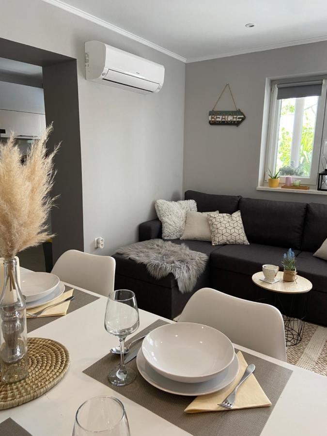 Apartman Petra Gustirna Zewnętrze zdjęcie