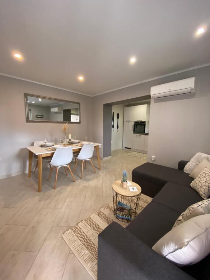 Apartman Petra Gustirna Zewnętrze zdjęcie