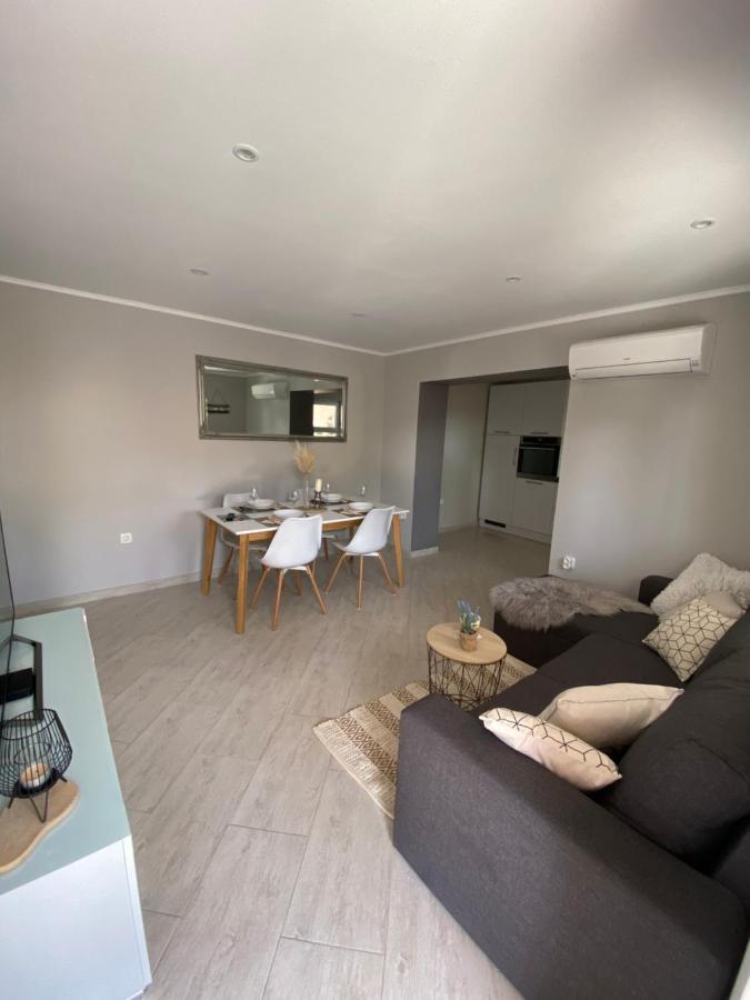 Apartman Petra Gustirna Zewnętrze zdjęcie