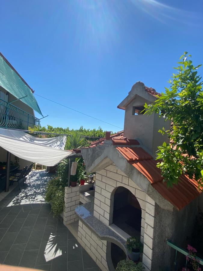 Apartman Petra Gustirna Zewnętrze zdjęcie